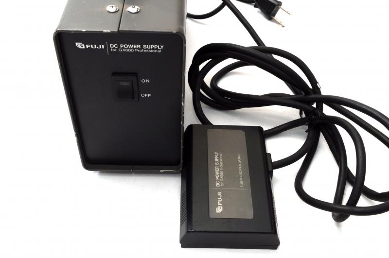 【動作未確認】FUJI GX680 Professional ボディ + 付属品 フジ GX680用 フィルムカセット 中古カメラ・レンズ販売サイト